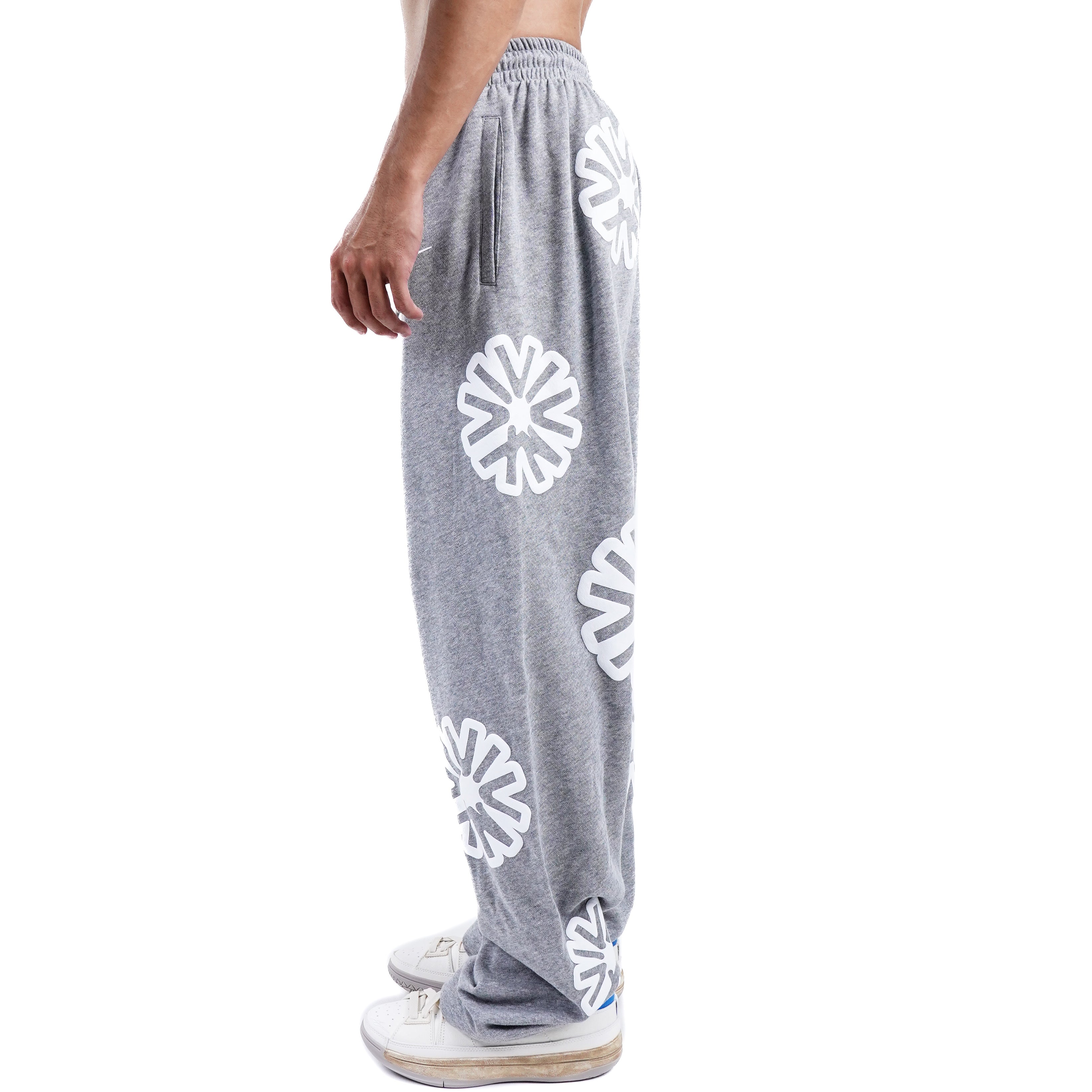 SPO XAIVIAN “X” PADDED SWEATPANTS ALL WHITE Logo